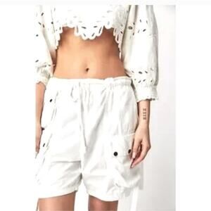Free people parachute shorts sz Xsmall white